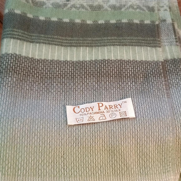 Pashmina Scarf - Picture 2 of 5